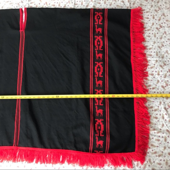 Vintage boho South American poncho - Picture 7 of 8